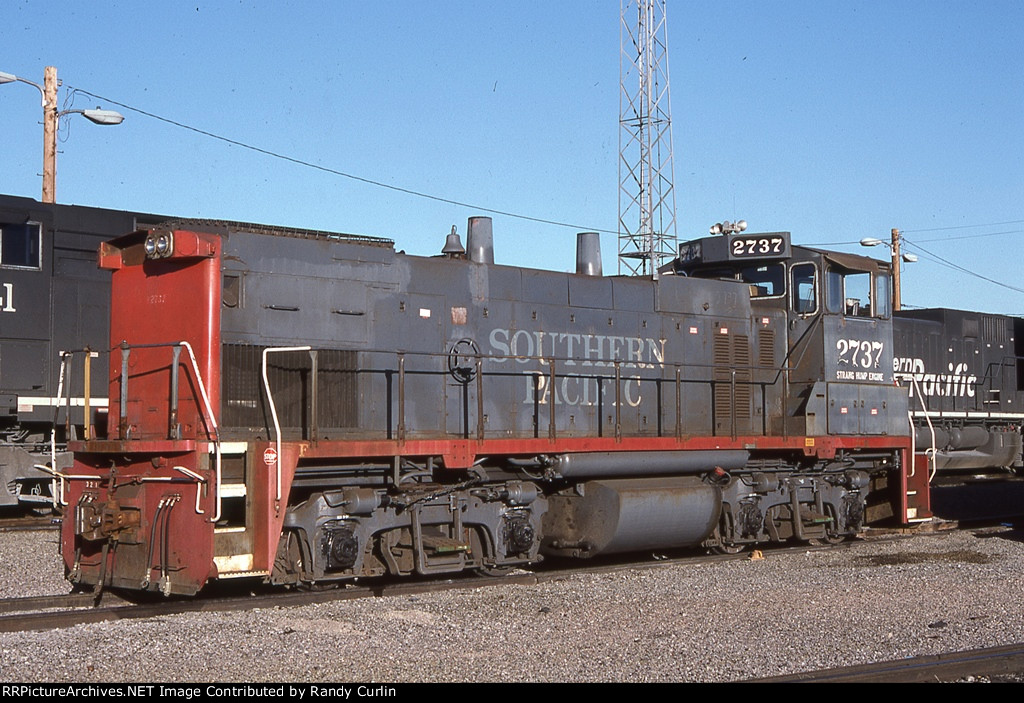 SP 2737 at Pueblo